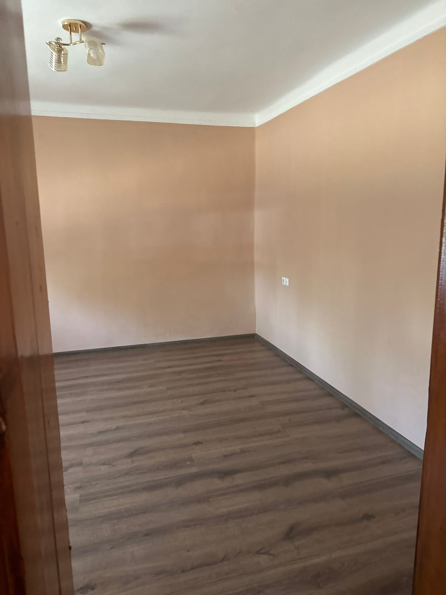 Casa cu potential in Boiu , Bihor ! teren extrem de generos.