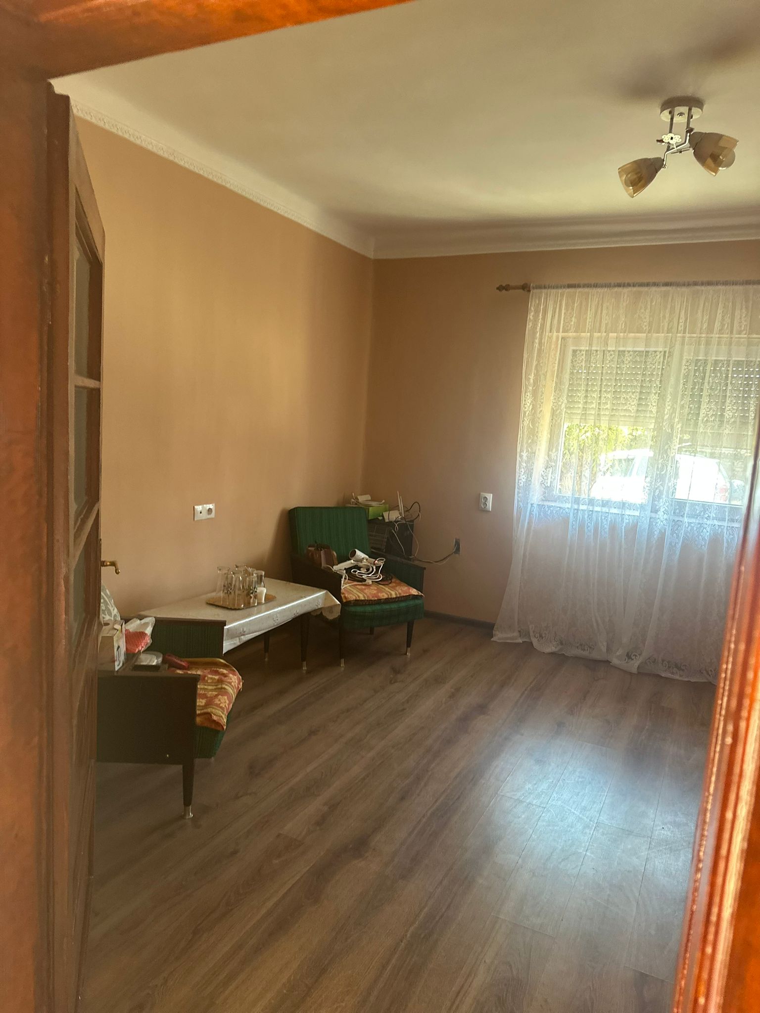 Casa cu potential in Boiu , Bihor ! teren extrem de generos.