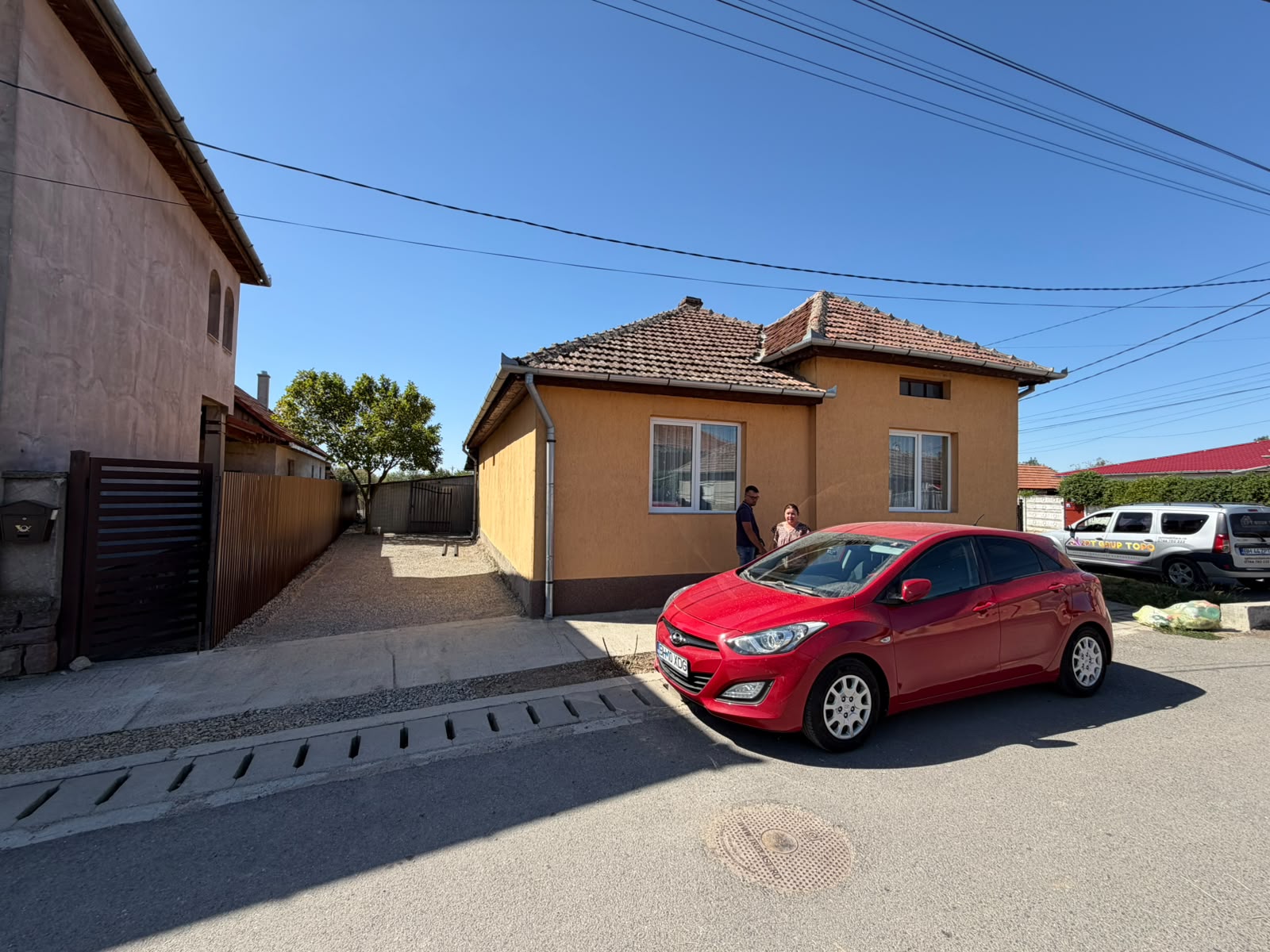 Casa complect mobilata.