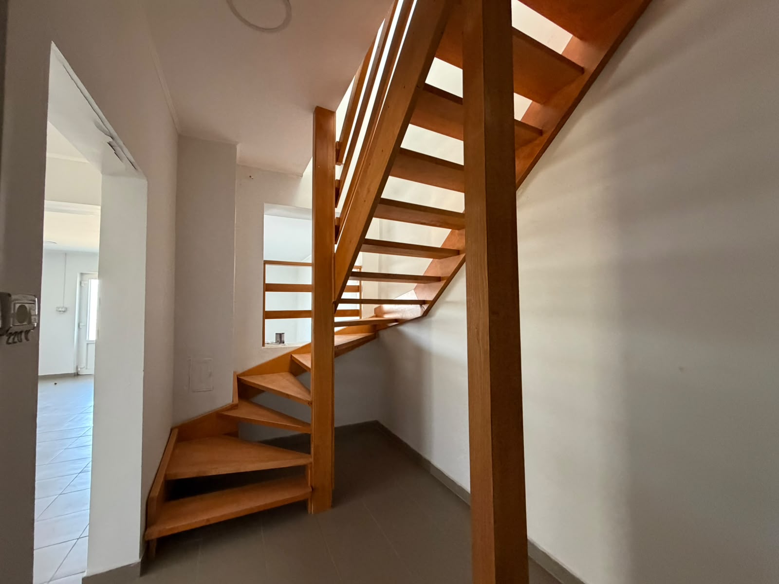 Spatiu comercial la drumul Oradea-Arad