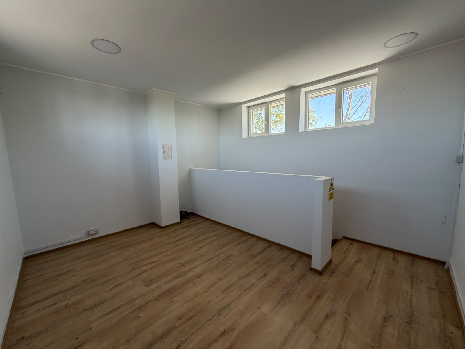 Spatiu comercial la drumul Oradea-Arad